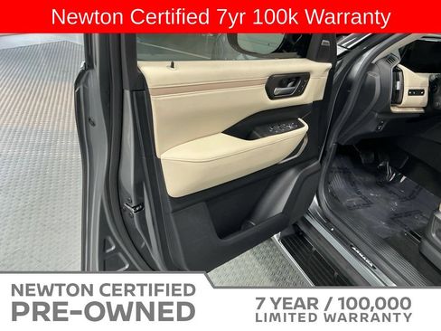 Used 2025 Nissan Armada Platinum Reserve AWD/4WD image 77