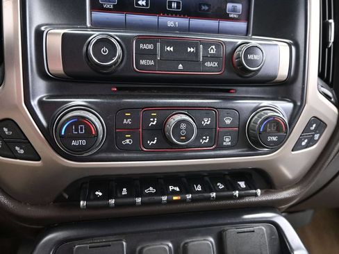 Used 2015 GMC Sierra 2500 Denali w/ Duramax Plus Package AWD/4WD image 16