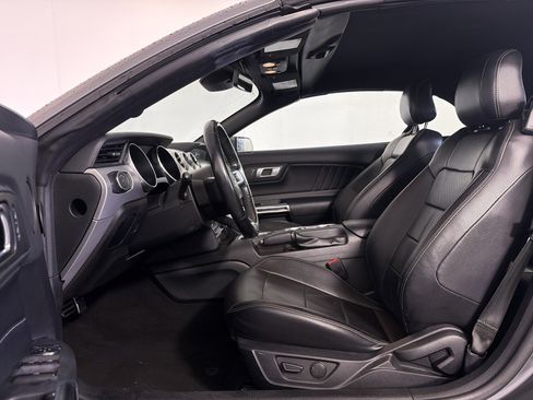 Used 2022 Ford Mustang Premium image 6