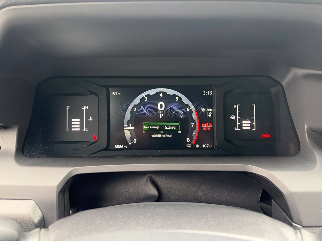 Used 2025 Toyota Tacoma SR5 AWD/4WD image 25