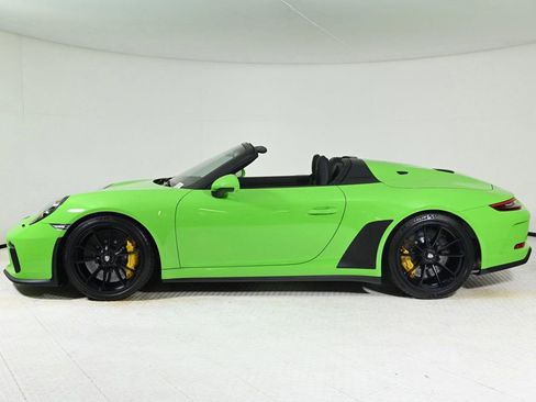 Used 2019 Porsche 911 Speedster image 2