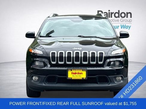 Used 2017 Jeep Cherokee Latitude w/ Comfort/Convenience Group FWD image 3