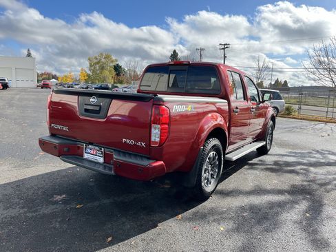 Used 2019 Nissan Frontier PRO-4X image 5