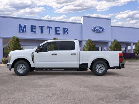 New 2026 Ford F250 XL w/ 360-Degree Camera Package RWD image 3