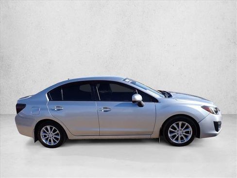 Used 2012 Subaru Impreza 2.0i Premium w/ All-Weather Pkg AWD/4WD image 5