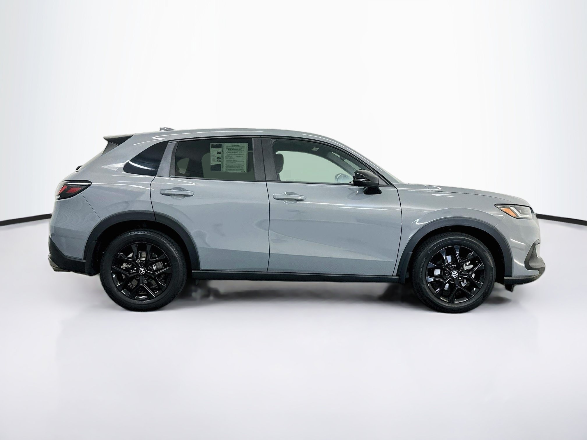 Used 2024 Honda HR-V Sport image 10