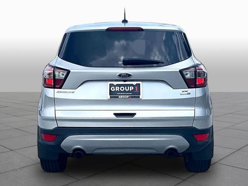Used 2017 Ford Escape SE AWD/4WD image 5