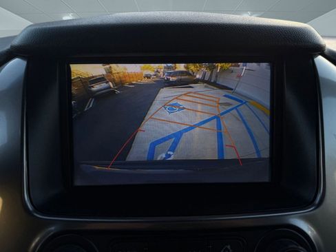 Used 2017 Chevrolet Suburban LT image 31