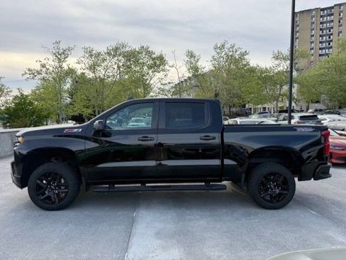 Used 2022 Chevrolet Silverado 1500 LT Trail Boss image 5