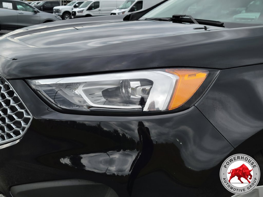 Used 2024 Ford Edge SE AWD/4WD image 11