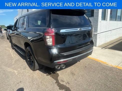 Certified 2023 Chevrolet Suburban High Country w/ Advanced Technology Package AWD/4WD image 7