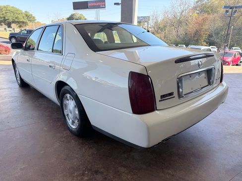 Used 2002 Cadillac De Ville Sedan 4D w/ Comfort/Convenience Pkg image 5