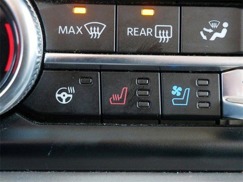 Used 2024 Ford Expedition Max XLT image 24