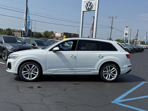 New 2025 Audi Q7 3.0T Premium Plus image 3