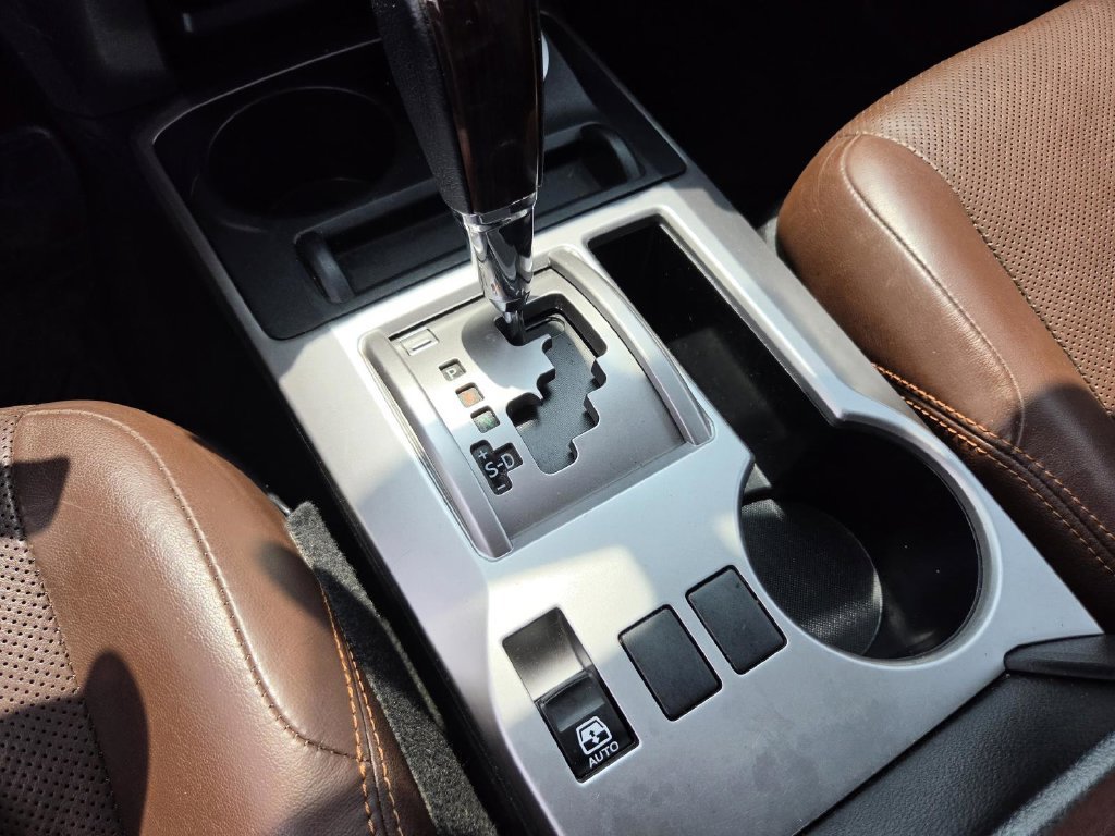 Used 2016 Toyota 4Runner Limited AWD/4WD image 29