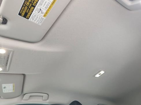 Used 2025 Nissan Kicks SV FWD image 19