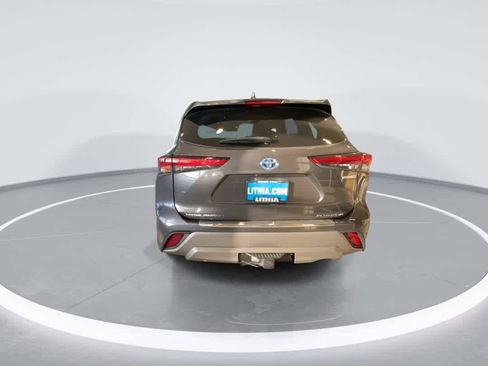 Used 2023 Toyota Highlander Platinum AWD/4WD image 7