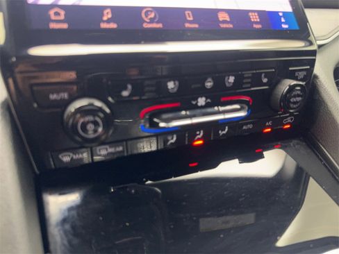 Used 2024 Jeep Grand Cherokee L Limited w/ Luxury Tech Group II image 72