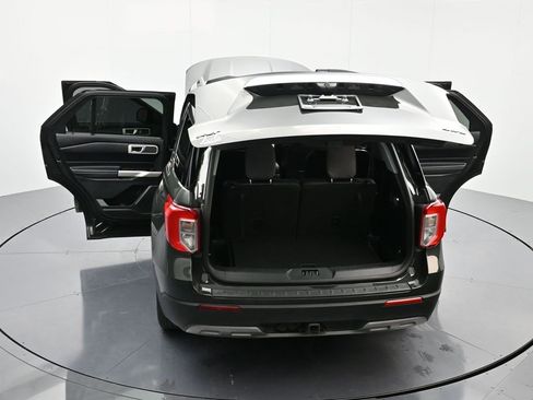 Used 2022 Ford Explorer XLT w/ Equipment Group 202A image 52