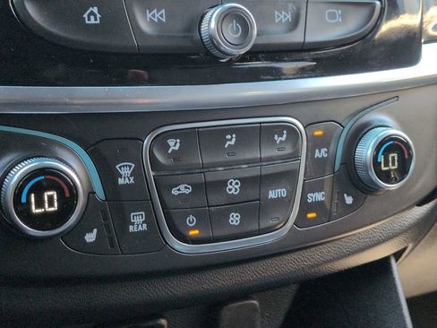 Certified 2023 Chevrolet Traverse RS AWD/4WD image 32
