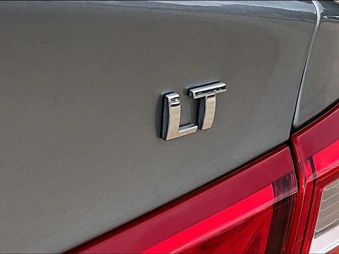 Used 2024 Chevrolet Malibu LT FWD image 9
