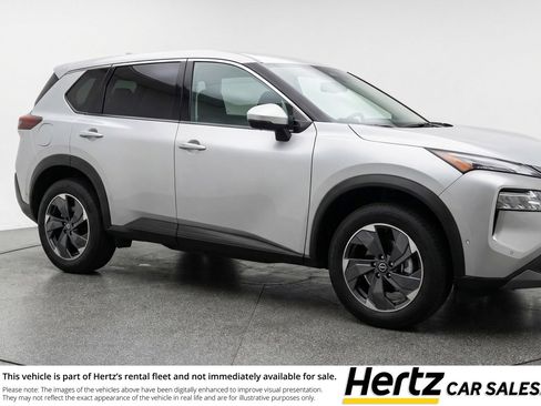 Used 2025 Nissan Rogue SV FWD image 1