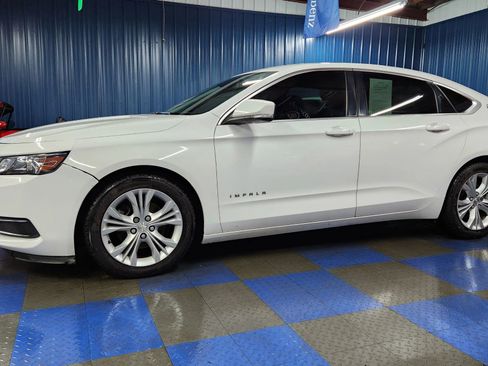 Used 2015 Chevrolet Impala LT w/ Convenience Package image 58