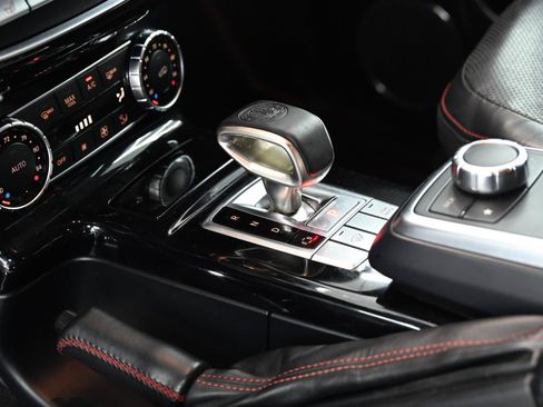 Used 2015 Mercedes-Benz G 550 image 33