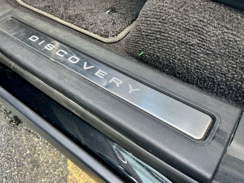 Certified 2025 Land Rover Discovery Dynamic SE AWD/4WD image 36