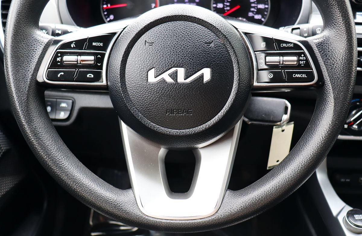 Used 2023 Kia Seltos LX AWD/4WD image 54