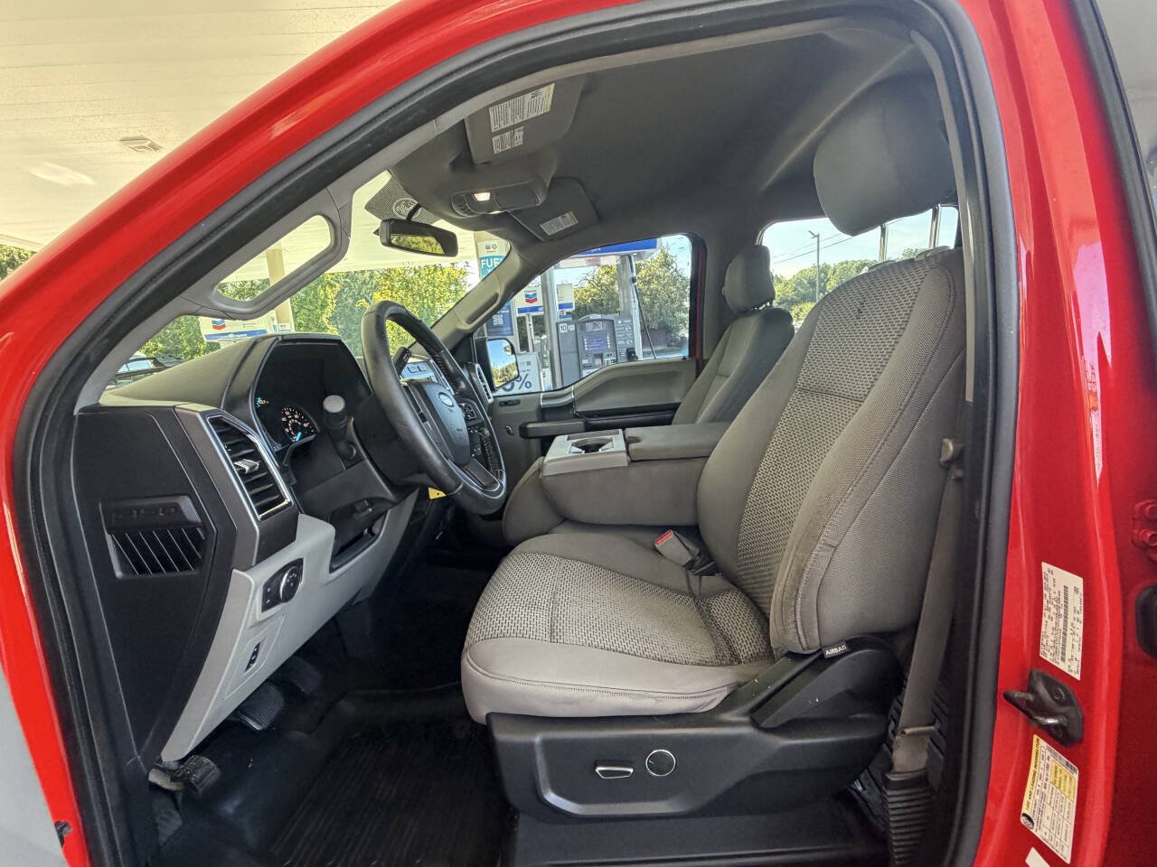 Used 2015 Ford F150 XLT w/ Equipment Group 301A Mid RWD image 4