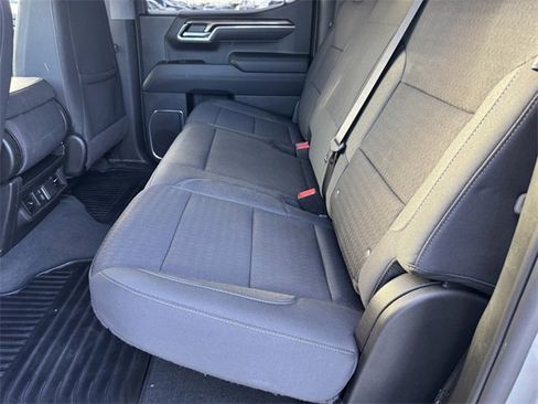 Used 2024 Chevrolet Silverado 1500 LT image 11