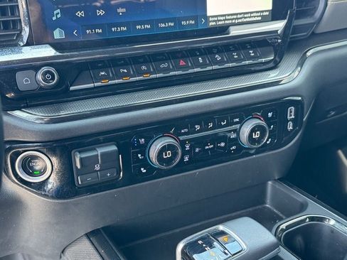 Used 2022 Chevrolet Silverado 1500 ZR2 w/ Technology Package image 21