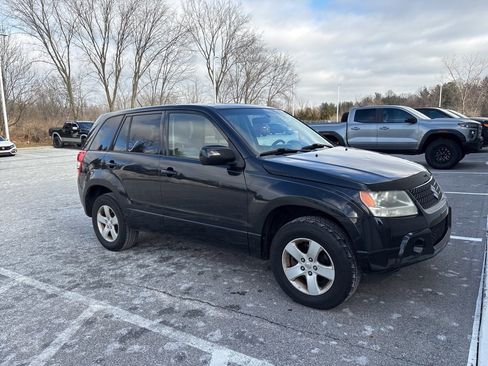 Used 2011 Suzuki Grand Vitara Premium image 6