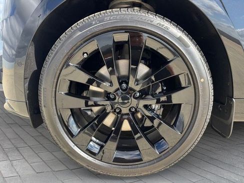 New 2026 Land Rover Range Rover Sport Dynamic SE AWD/4WD image 9