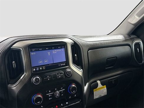 Used 2020 Chevrolet Silverado 1500 RST w/ Convenience Package image 21