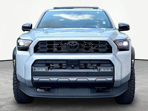 Used 2025 Toyota 4Runner TRD Off-Road Premium AWD/4WD image 4