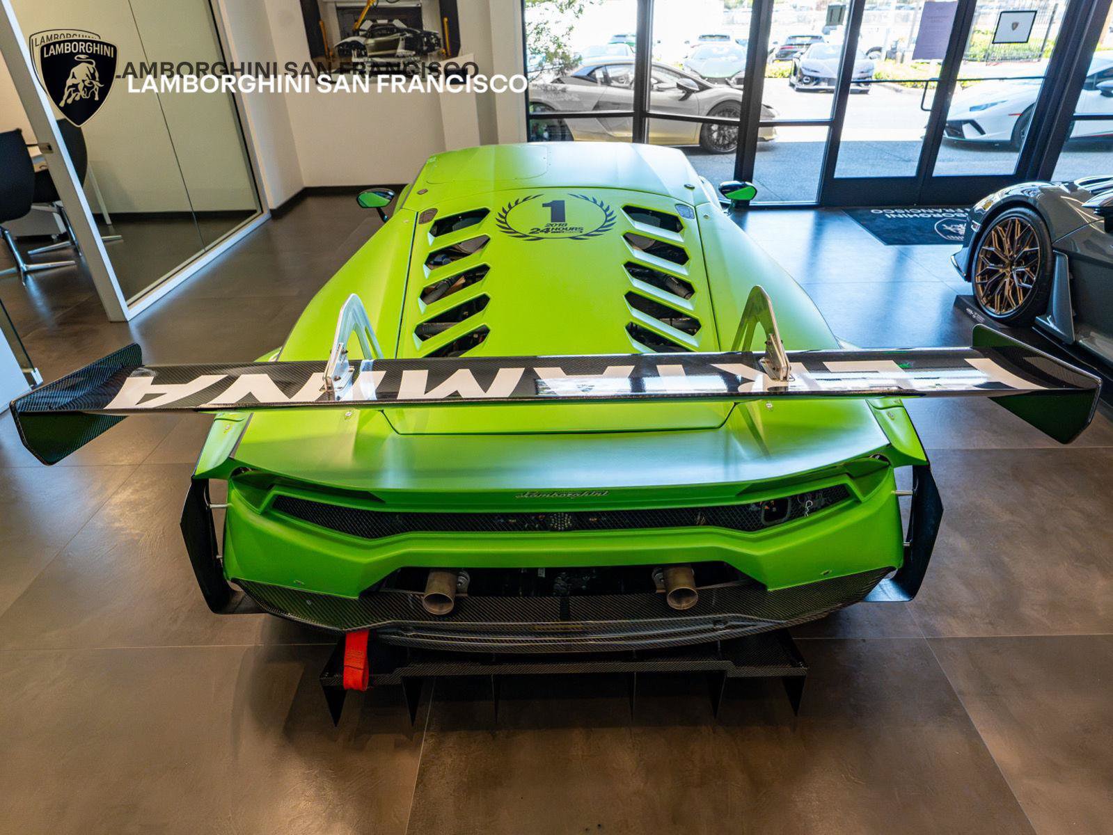 Used 2017 Lamborghini Huracan LP 610-4 AWD/4WD image 8