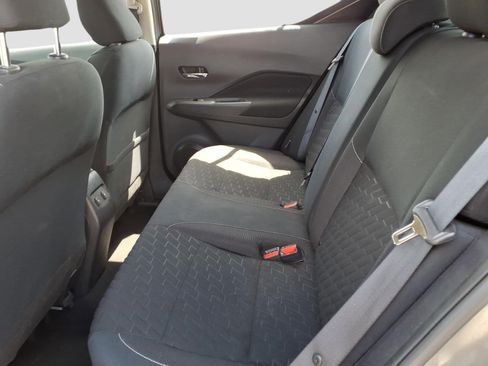 Used 2022 Nissan Kicks SV FWD image 14