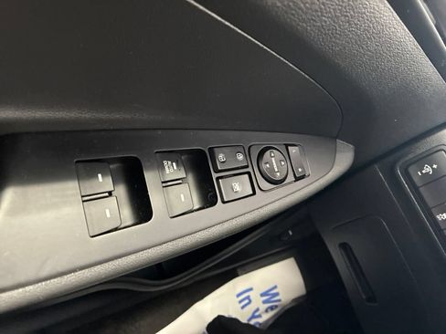 Used 2019 Hyundai Tucson SE AWD/4WD image 29