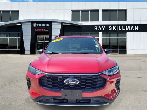 Used 2025 Ford Escape ST-Line AWD/4WD image 2