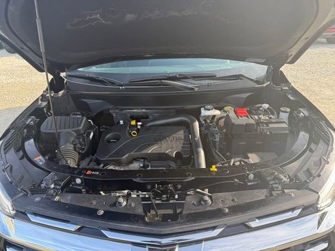 Used 2025 Chevrolet Equinox LT w/ Convenience Package II image 18