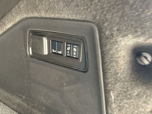 Used 2025 Cadillac Escalade ESV Premium Luxury w/ Touring Package image 48