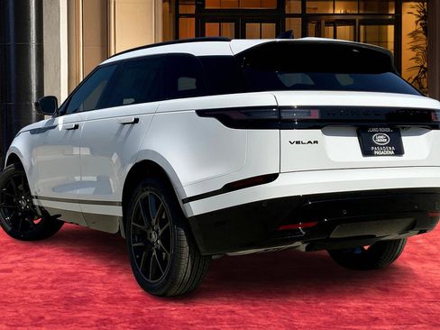 New 2026 Land Rover Range Rover Velar Dynamic SE image 3