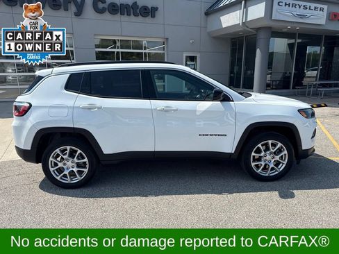 Used 2023 Jeep Compass Latitude AWD/4WD image 4