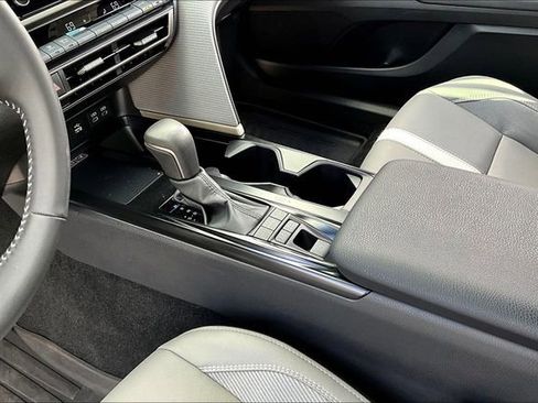 Used 2026 Toyota Camry SE image 15