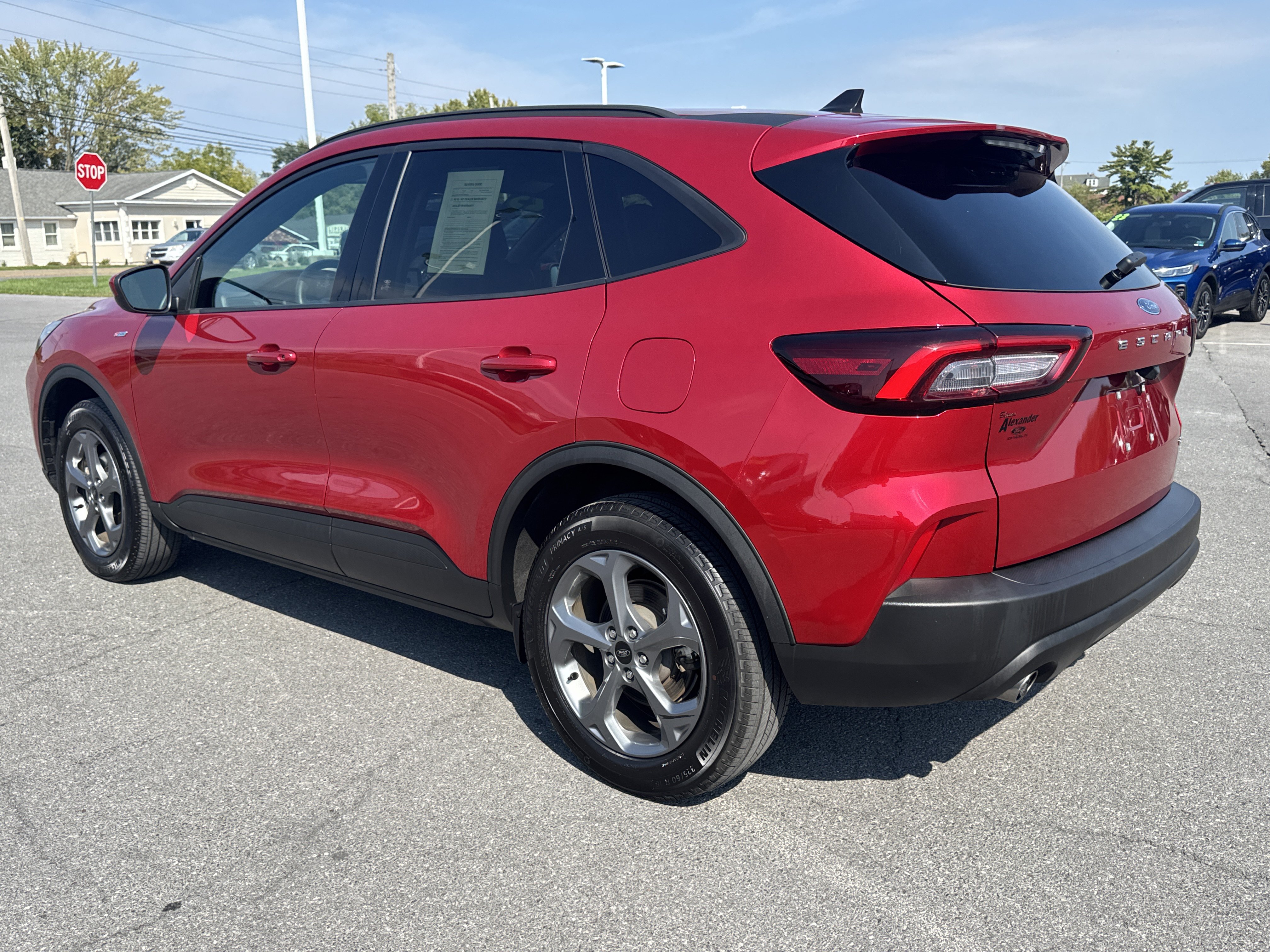 Used 2025 Ford Escape ST-Line Select AWD/4WD image 8