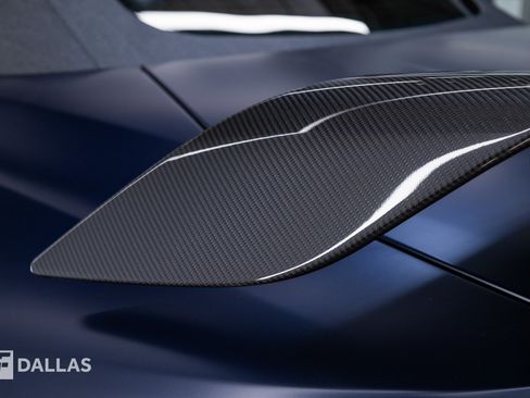 Used 2023 Aston Martin V12 Vantage Roadster RWD image 15