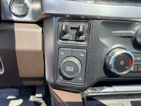 Used 2024 Ford F250 King Ranch AWD/4WD image 20