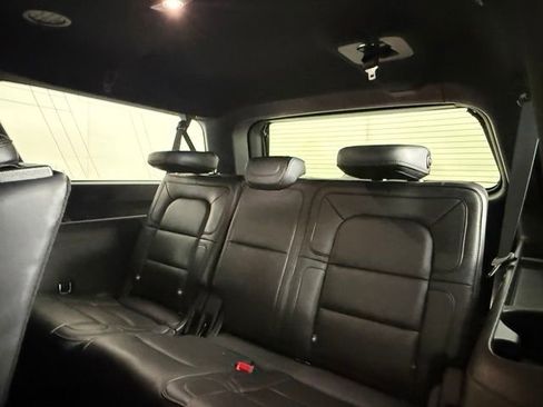 Used 2018 Lincoln Navigator L Reserve w/ Technology Package AWD/4WD image 25